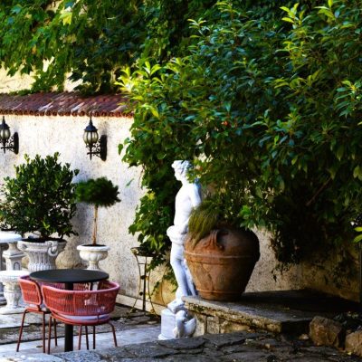 Petreceri Corporate la EkoGroup Vila: Decoruri Elegante pentru Seri Speciale