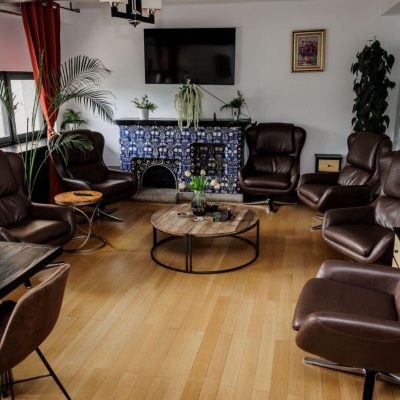 Petreceri Corporate la EkoGroup Vila: Decoruri Istorice pentru Sărbători Unice