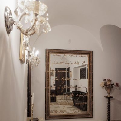 Petreceri Corporate la EkoGroup Vila: Istorie și Lux pentru Evenimente Elegante
