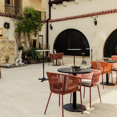Petreceri Corporate la EkoGroup Vila: Decoruri de Lux pentru Serate Memorable