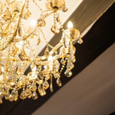 Promovarea Produselor la EkoGroup Vila: Baluri Elegante în Decoruri Luxuriante