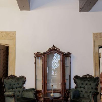 Petreceri Corporate la EkoGroup Vila: Decoruri de Poveste pentru Sărbători Elegante