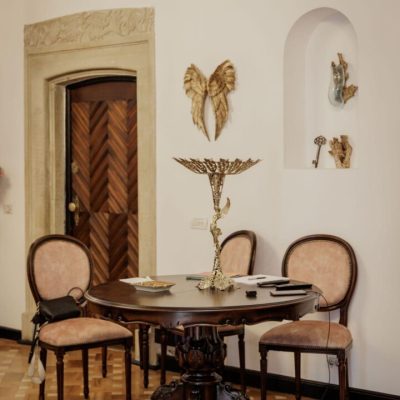 Petreceri Corporate la EkoGroup Vila: Atmosferă Distinsă pentru Serile de Vis