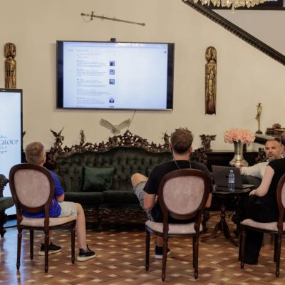 Petreceri Corporate la EkoGroup Vila: Grădini Amenajate pentru Seri Memorabile