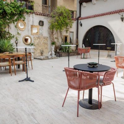 Promovarea Produselor la EkoGroup Vila: Lansări de Produse în Decor Impresionant